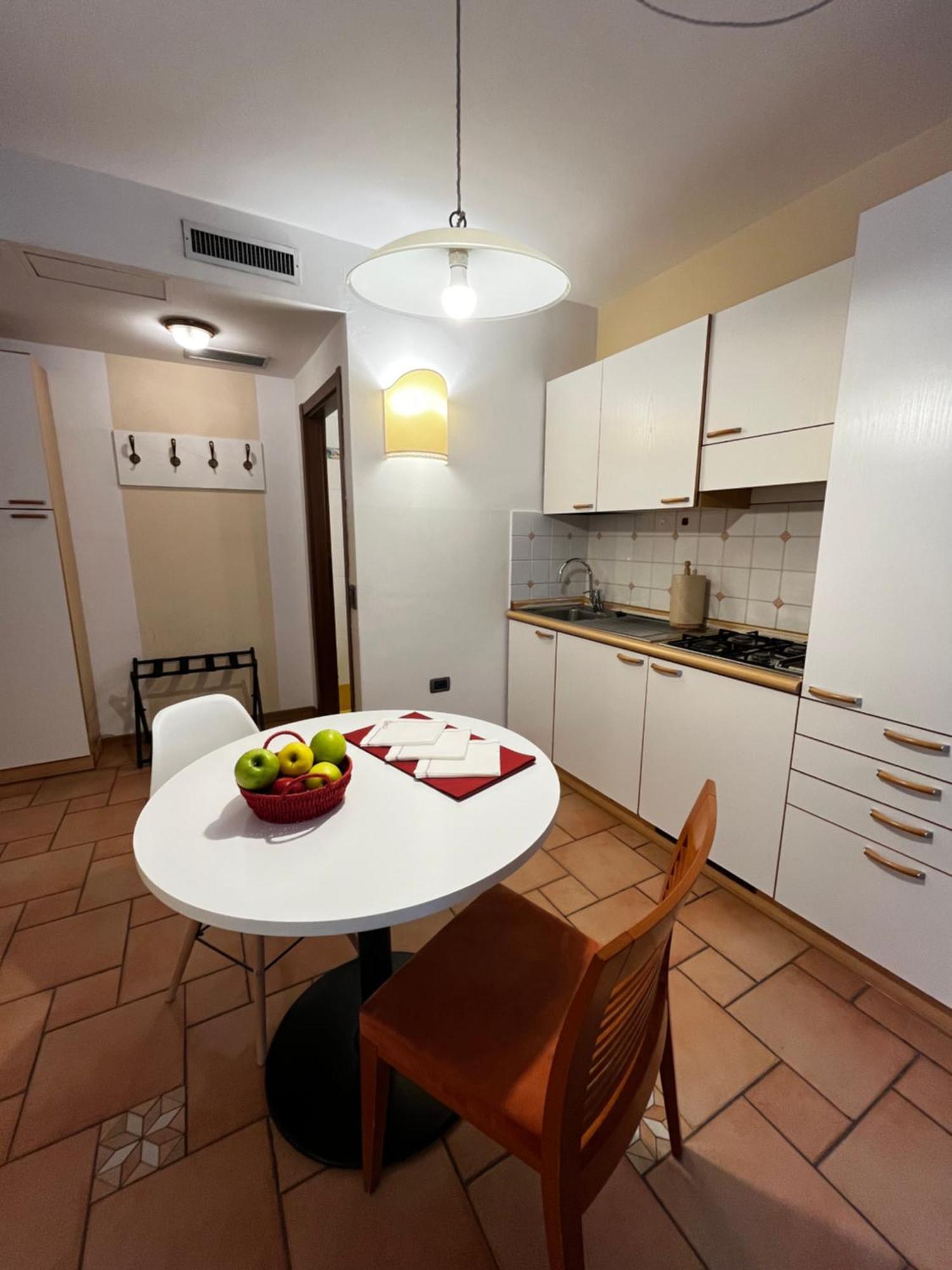 Manci Apartments By Hotel America Trento Dış mekan fotoğraf