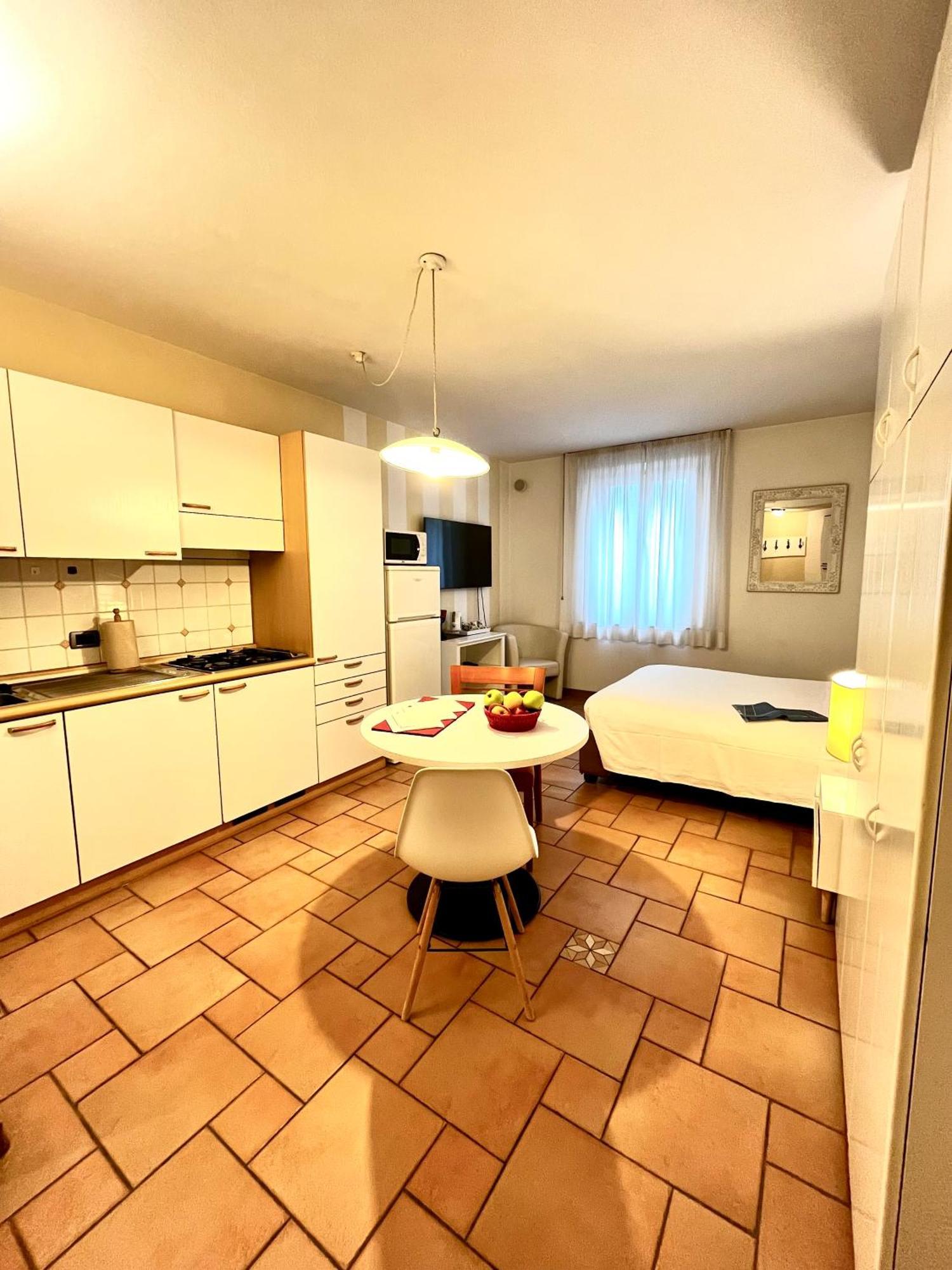 Manci Apartments By Hotel America Trento Dış mekan fotoğraf